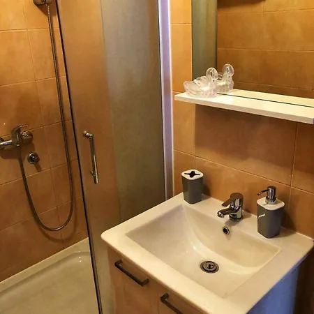 In - Insel Rab 16070 Apartament