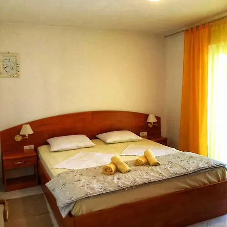 Apartment In Banjol/insel Rab 16070 Banjol