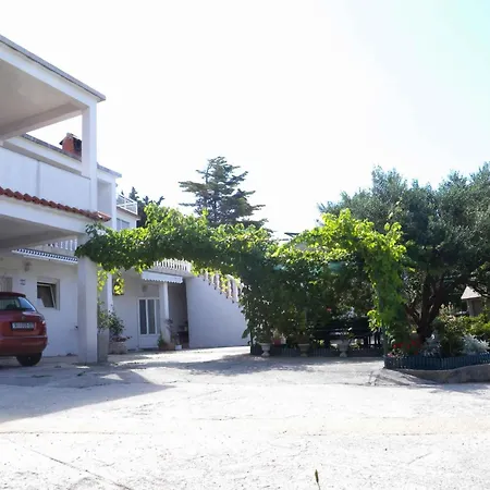 In - Insel Rab 16070 Διαμέρισμα *