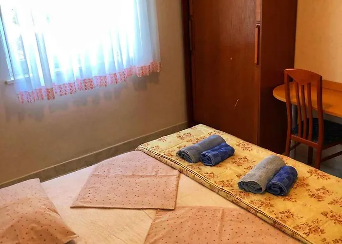 In - Insel Rab 16070 Apartman